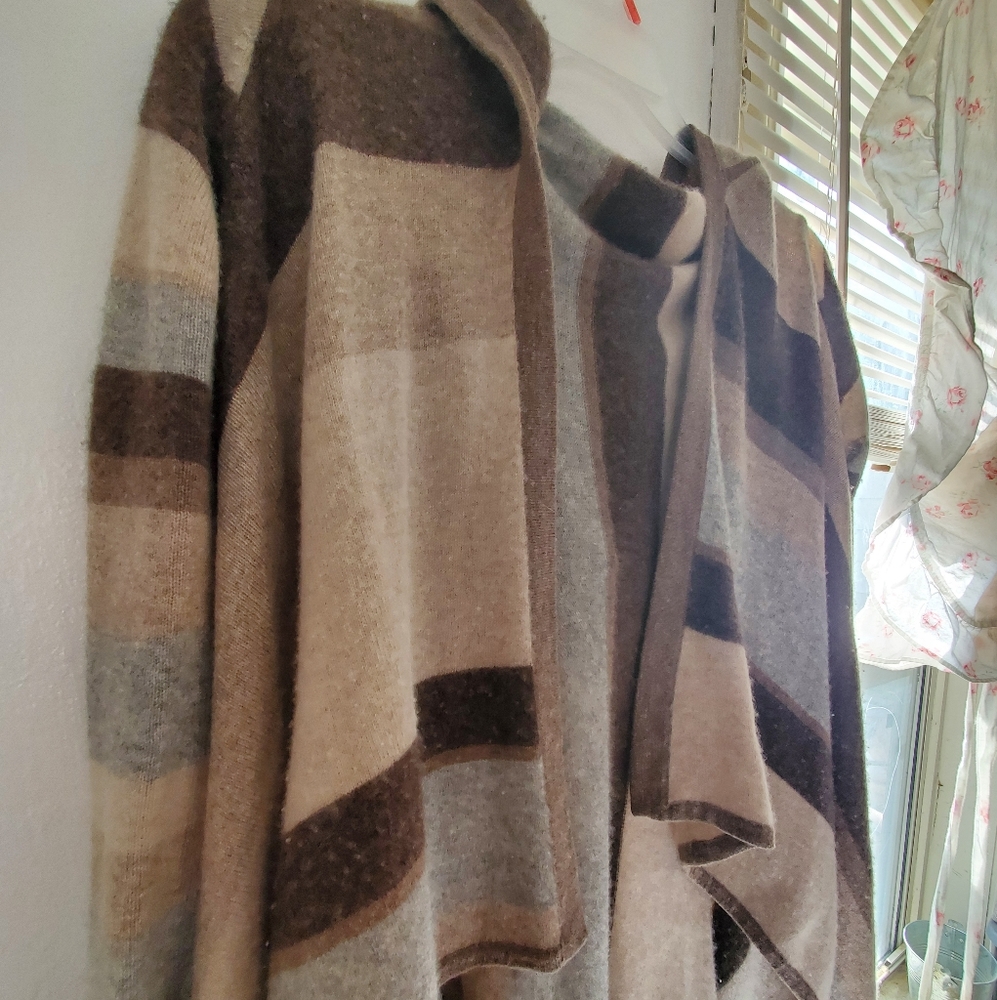 Cashmere cardigan